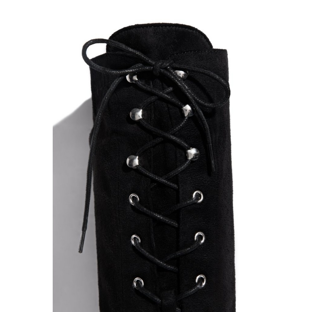 𝙇𝙖𝙨𝙩 𝙎𝙞𝙯 8 🖤Laced In Love Boot - Black - Picture 4 of 8